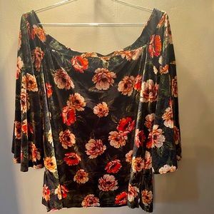 TORRID Floral Print Velvet Off Shoulder Bell Sleeve Top sz 2X